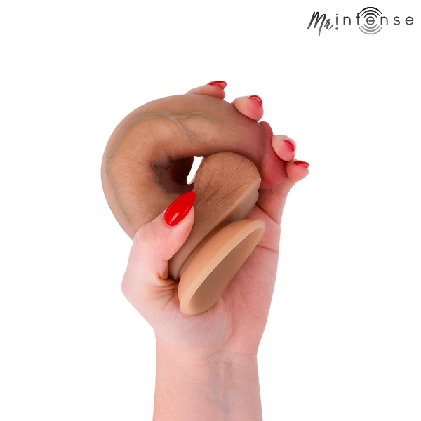 MR INTENSE - DILDO IN SILICONE DI BRUCE S CON TESTICOLI 17,8 CM -Ø- 4 CM